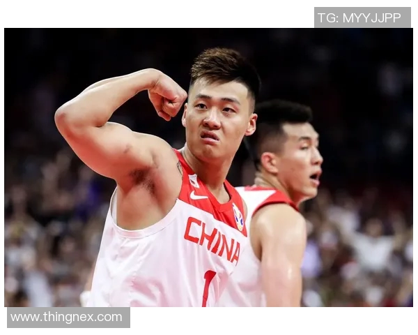 王哲林的篮球之路:从青涩少年到CBA明星的成长历程与心路历程 王哲林的篮球之路:从青涩少年到CBA明星的成长历程与心路历程